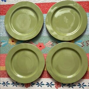 4 Vietri Cucina Fresca 10.5” Dinner Plates in Sage Green 
Brand New & Perfect